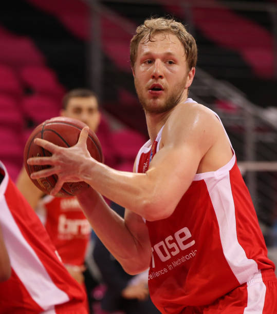 也将对红牛 也将对红牛