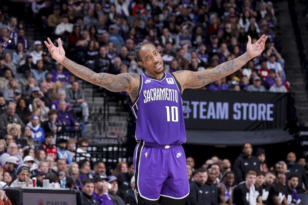 态的球员依 态的球员依